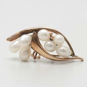 10K Yellow Gold Cultured Pearl Pendant